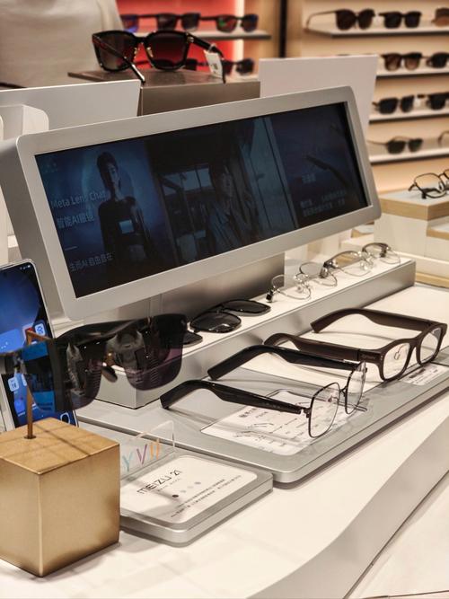 博士眼鏡新品AI智能眼鏡震撼上線，開啟智能視訊新時代